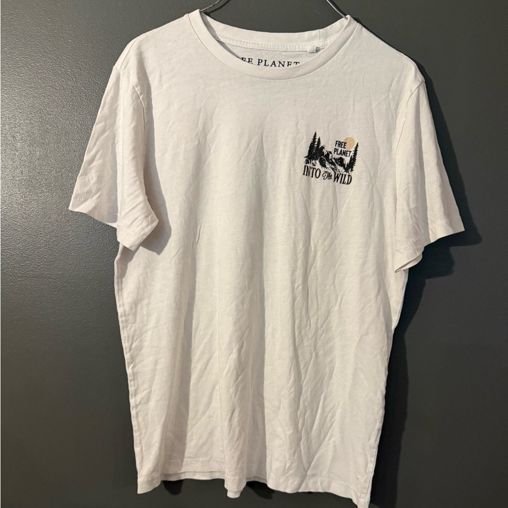 Free Planet 🌎 Graphic Tee, Into the Wild- white, size XS